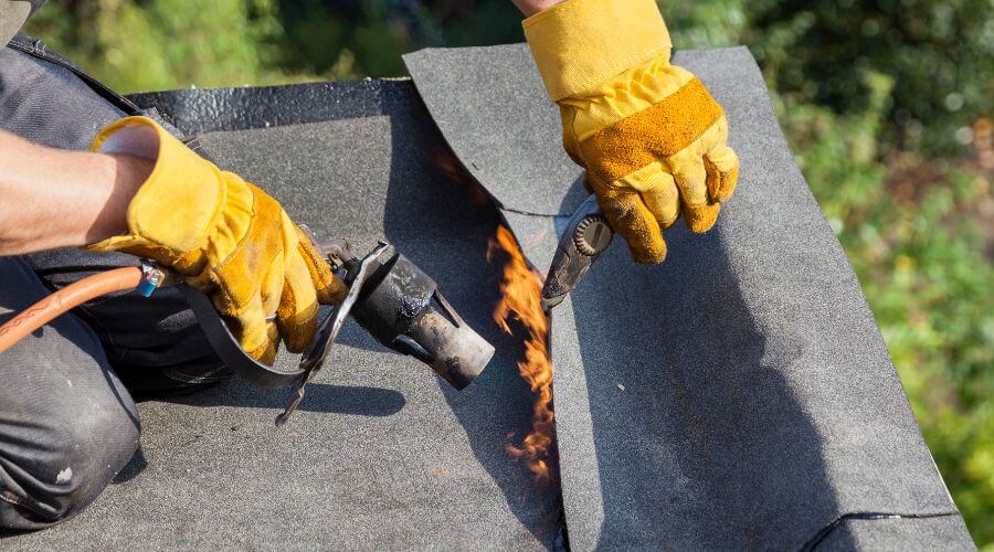 Professional residential roofers in Bakersfield, CA